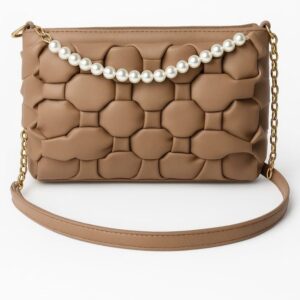 স্টাইলিশ কুইল্টেড লেদার ব্যাগ পার্ল ও চেইন স্ট্র্যাপ সহ